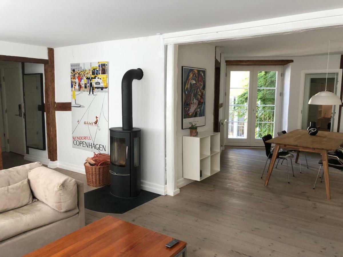 Apartament K10 *
